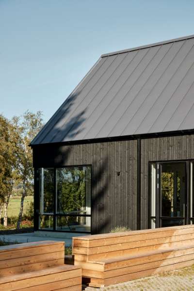 Dürfen wir vorstellen? Das neue Haus mit dem populären Stahldach!, Brådalvej 25, 9210 Aalborg SØ, Dänemark